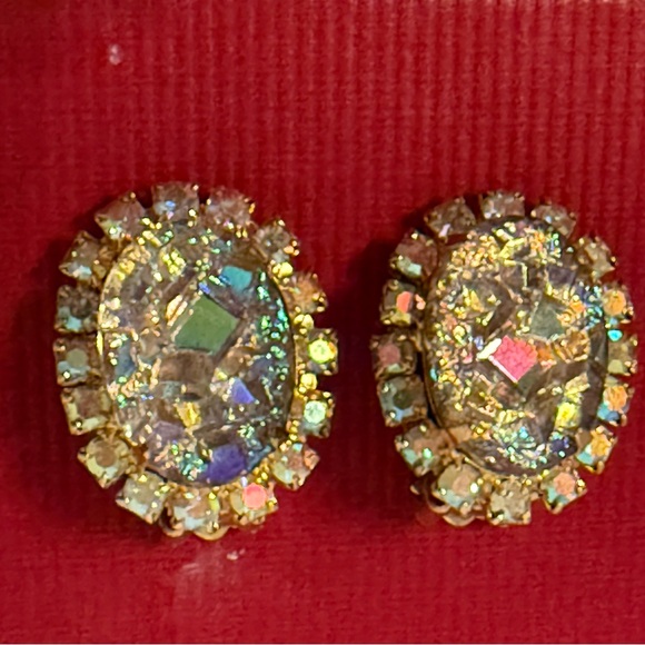 VINTAGE EARRINGS AB CRYSTAL AURORA BOREALIS CLIPS GOLD TONE SETTING ICE CENTER - Picture 2 of 7